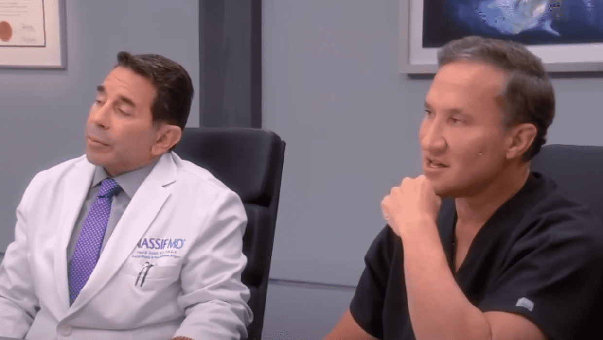 'Botched' fame Dr Paul Nassif and Dr Terry Dubrow frequently do more expensive 'high-risk visual plastic surgery' than they would otherwise (YouTube/E!Entertainment)
