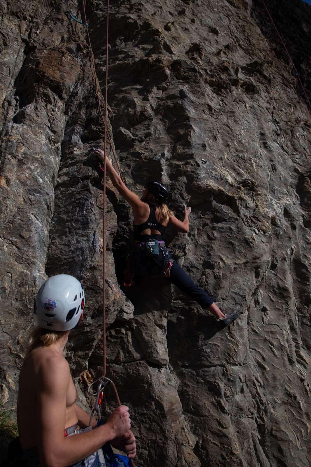 Anna Parsons has been passionate about surfing, climbing, environmental activities (Screenshot via Givealittle.com)
