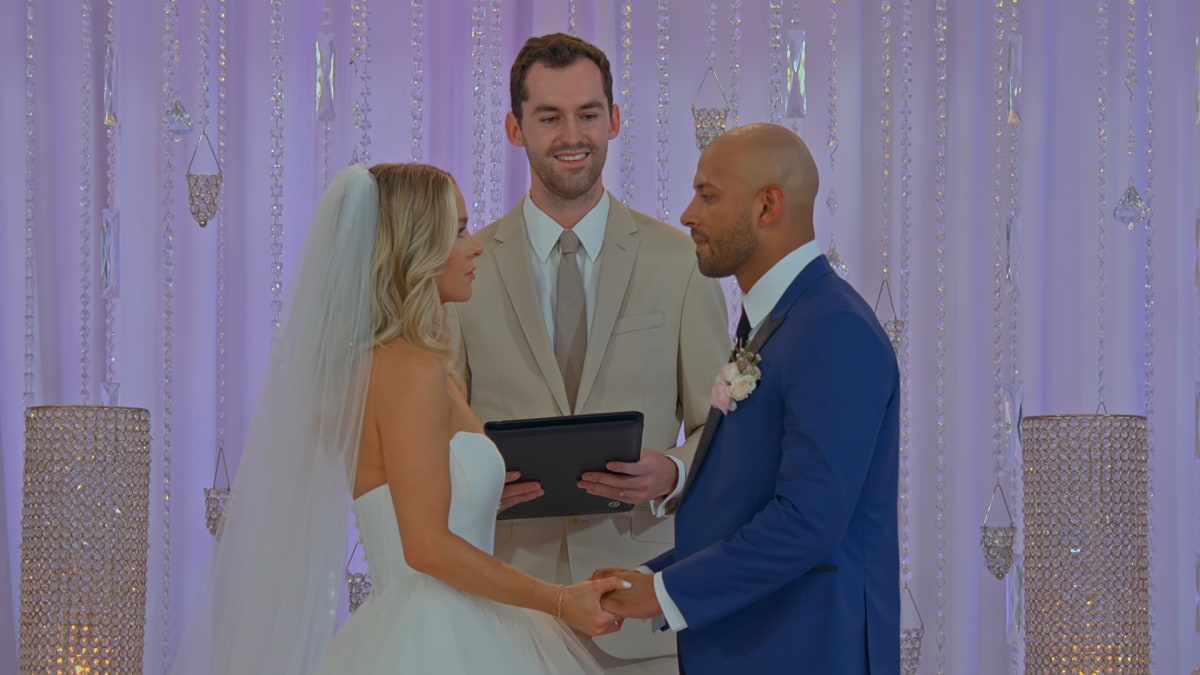 'Love is Blind' Season 5 star Stacy Synder syas no to Izzy Zapata at the altar (Netflix)